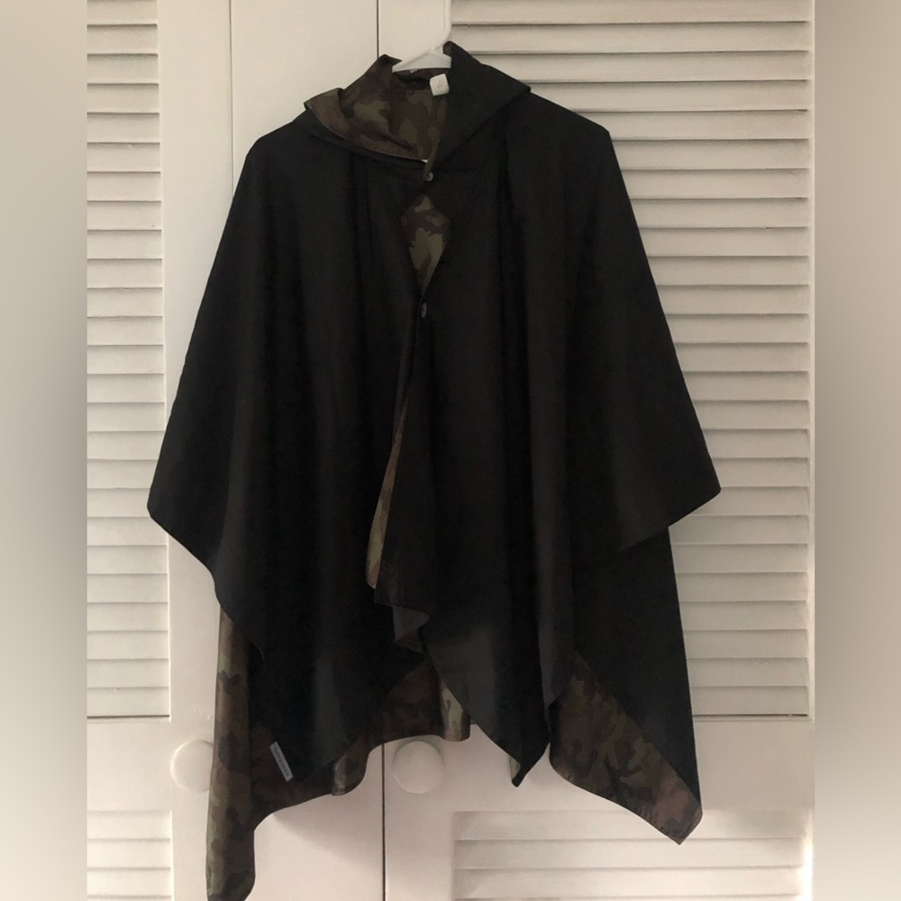 Rainraps, rain cape, os, black with camo print on the inside.
